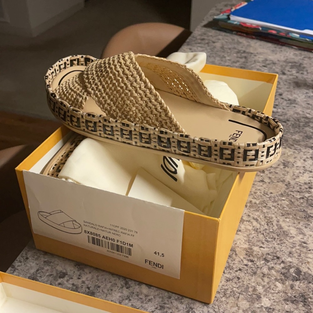 Fendi Rafia